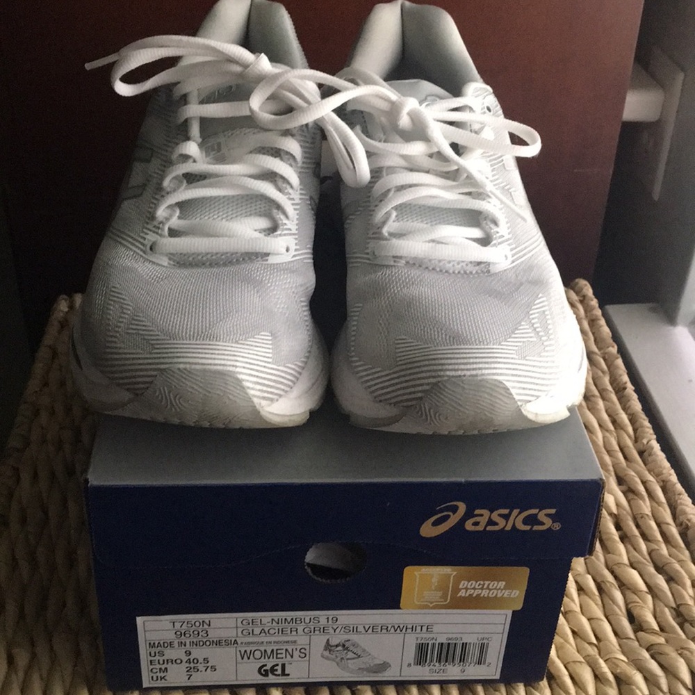 ASICS gel nimbus